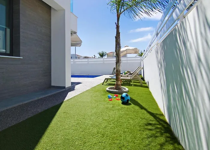 Вилла Martha Протарас