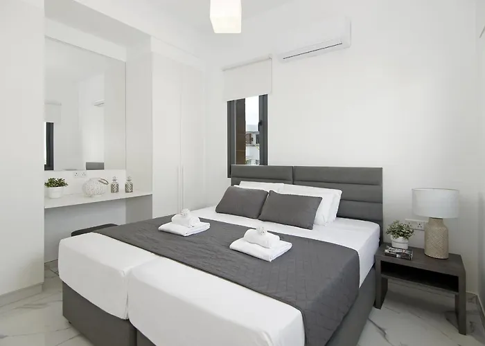 Martha Вилла Протарас